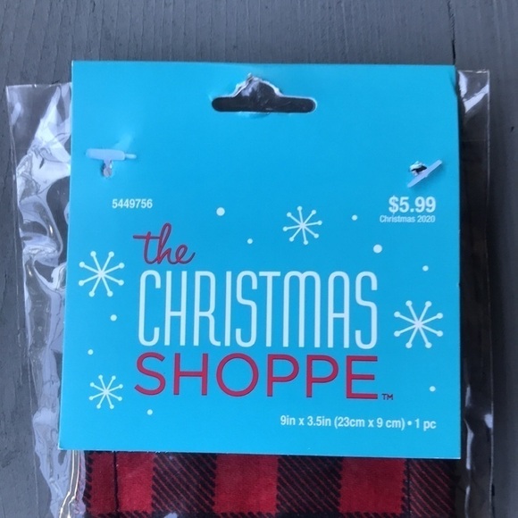 Lot of 3 New The Christmas Shoppe Holiday Print Cloth Face Mask - Picture 9 of 13